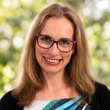Zuzana Lottesová, DiS. Zuzana Lottesová, DiS.